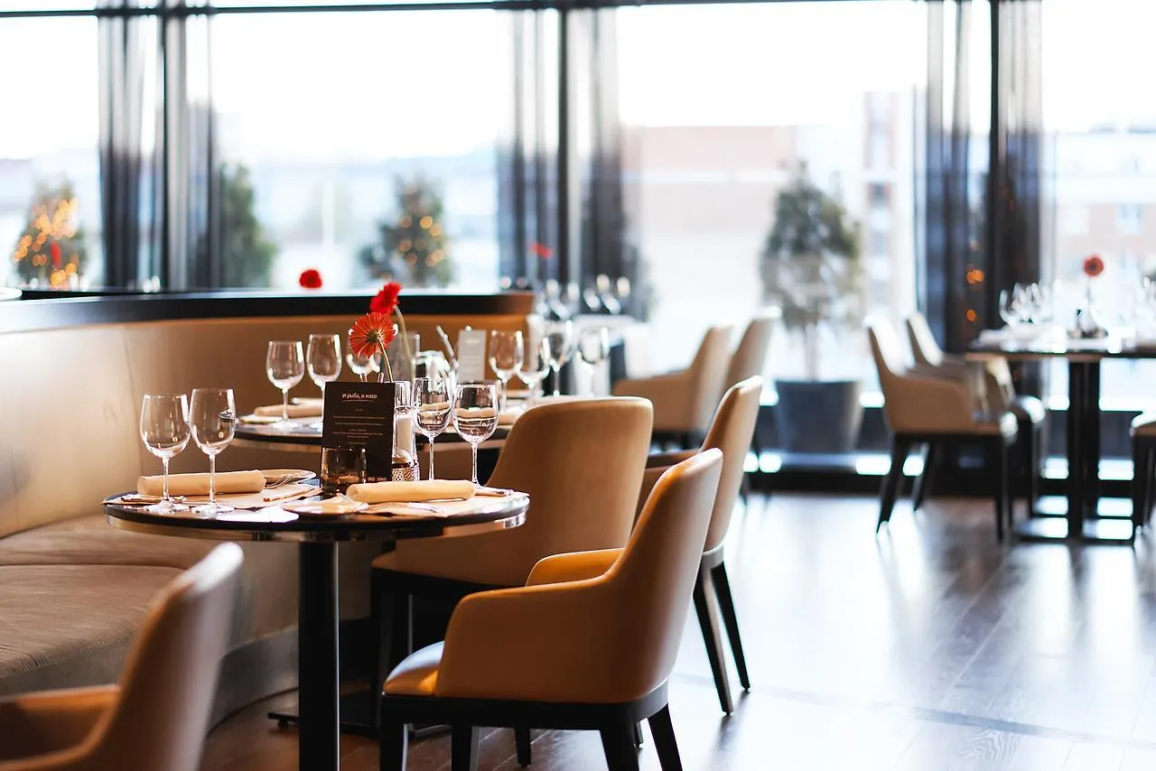 Doubletree By Hilton Minsk Hotel