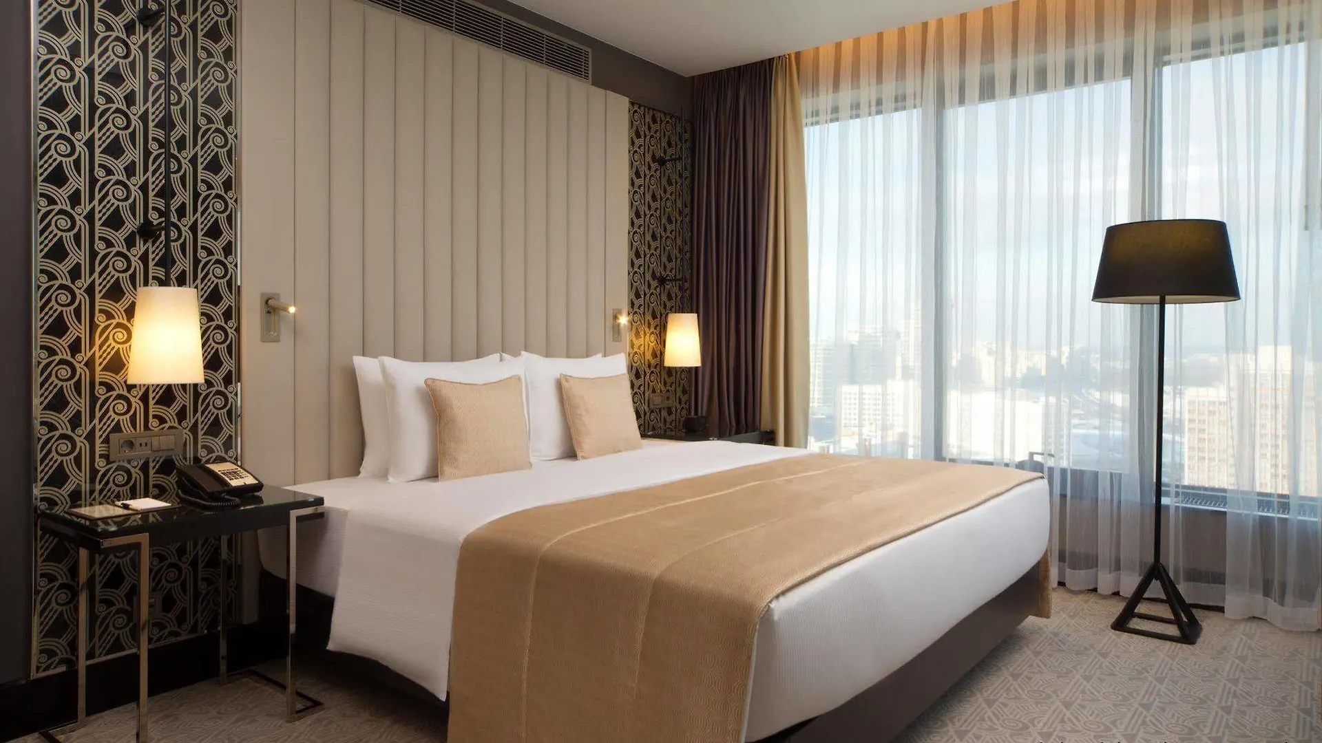 Отель DoubleTree by Hilton Минск